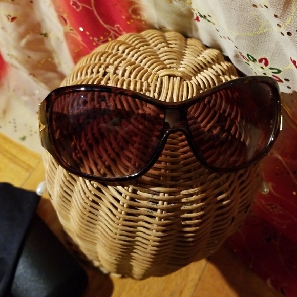 Tortoise shell Brown Sunglasses - Picture 3 of 5